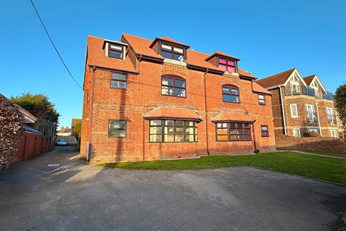 2 Bedroom Apartment For Sale In Greenlea, Keyhaven Road, Milford On Sea, Lymington, Hampshire, SO41
