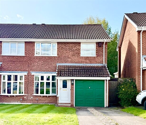 3 Bedroom Semi-Detached House For Sale In Bach Mill Drive, Hall Green, Birmingham, B28
