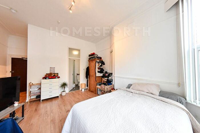 Studio To Rent In Princes Avenue, Muswell Hill, N10