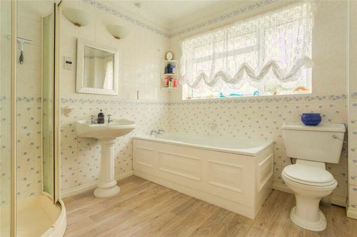 4 Bedroom Detached House For Sale In Moreland Drive, Gerrards Cross, Buckinghamshire, SL9