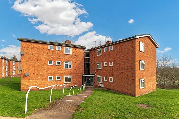 2 Bedroom Flat For Sale In Millbank, Warwick, CV34