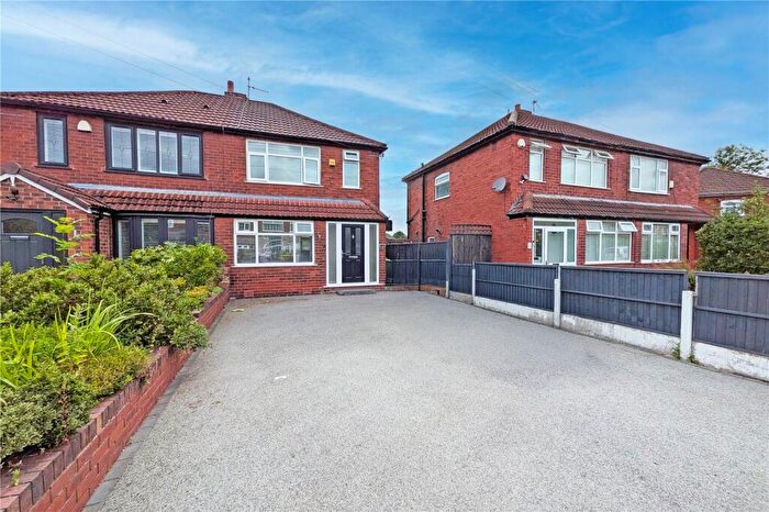 2 Bedroom Semi-Detached House For Sale In Kent Road, Denton, Tameside, M34