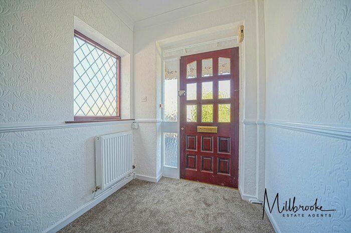 3 Bedroom Semi-Detached House To Rent In Glendale Road, Mosley Common, Manchester, M28