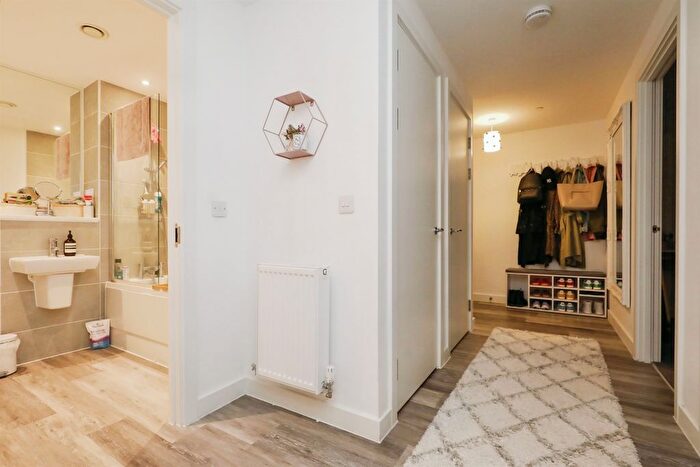 2 Bedroom Flat For Sale In Geoffrey Watling Way, Norwich, NR1