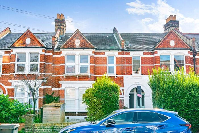 3 Bedroom Flat For Sale In Kilmorie Road, Forest Hill, London, SE23
