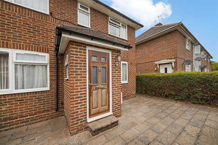 3 Bedroom Semi-Detached House For Sale In Marian Way, London, NW10