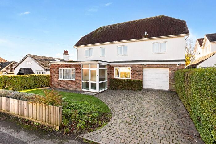 4 Bedroom Detached House For Sale In Bouverie Avenue, Salisbury, SP2