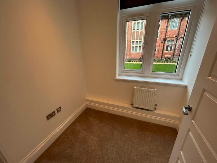 2 Bedroom Apartment To Rent In Middleton House, St Marys Gate, DE1