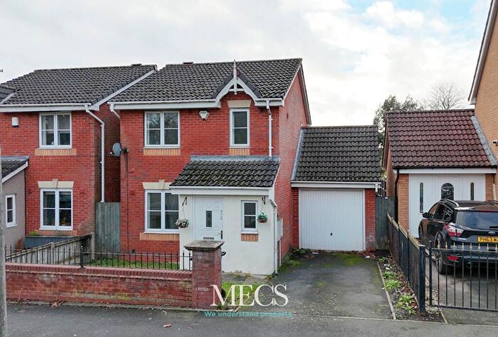 3 Bedroom Semi Detached House To Rent In Chester Road, Erdington, Birmingham, West Midlands, B24
