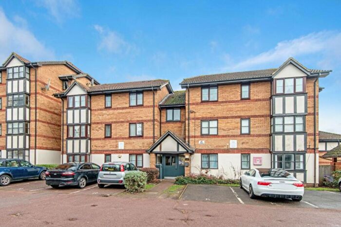2 Bedroom Apartment For Sale In Somerset Garden, White Hart Lane, London, N17