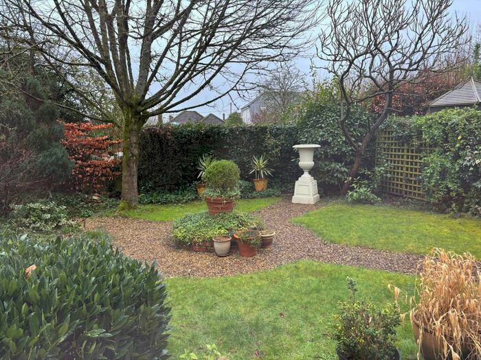 1 Bedroom Flat To Rent In Studio House, Elcot Lane, SN8