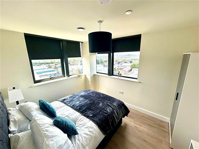 2 Bedroom Apartment To Rent In Birmingham Road, West Bromwich, B70