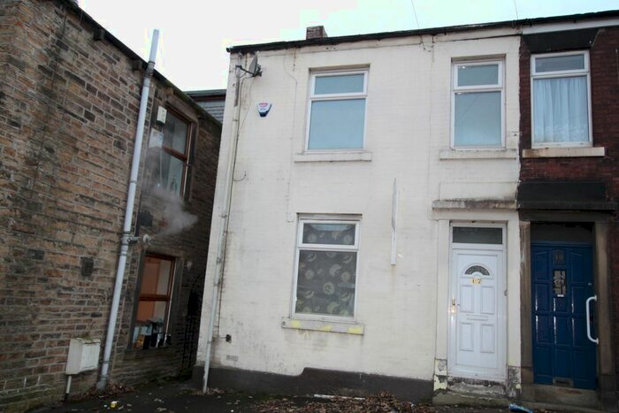 3 Bedroom End Of Terrace House To Rent In Rooley Moor Road, Rochdale, OL12
