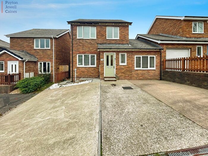 5 Bedroom Detached House For Sale In Pen Llwyn, Broadlands, Bridgend., CF31