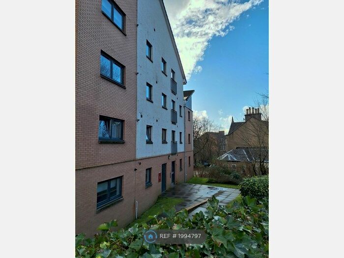 2 Bedroom Flat To Rent In Cumlodden Drive, Glasgow, G20