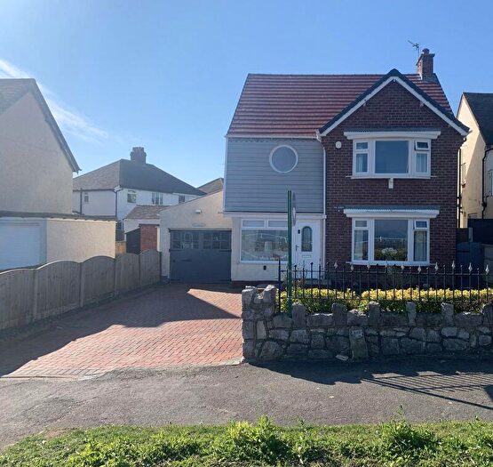 3 Bedroom Detached House For Sale In Glan Y Mor Road, Penrhyn Bay, LL30