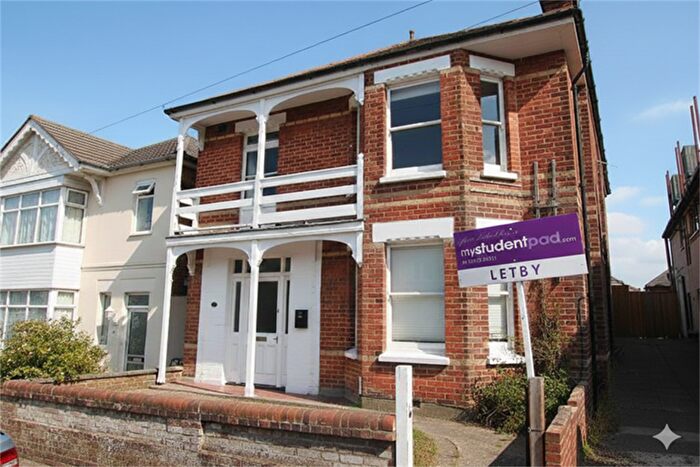 4 Bedroom House To Rent In Abbott Road, Winton, Bournemouth, BH9
