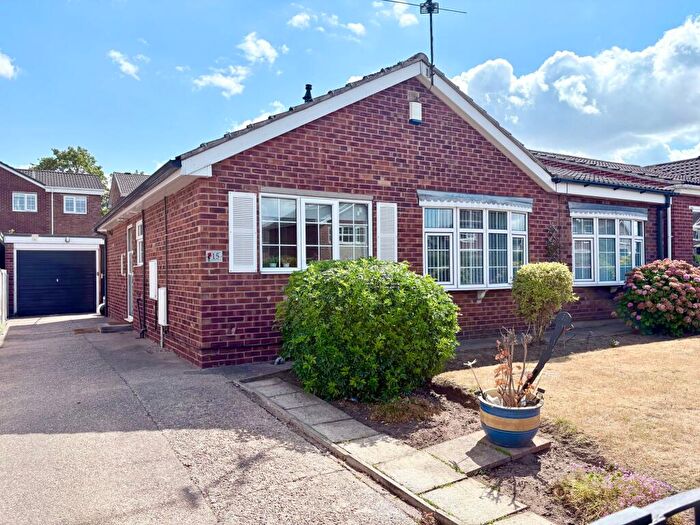 3 Bedroom Detached Bungalow For Sale In Kestrel Drive, Rossington, DN11