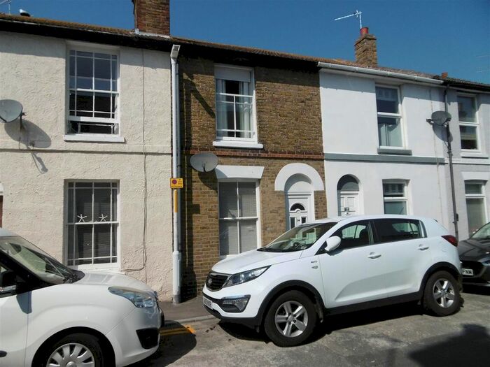 3 Bedroom Property To Rent In Essex Street, Whitstable, CT5