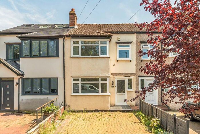 3 Bedroom Terraced House For Sale In Oakleigh Way, Streatham, CR4