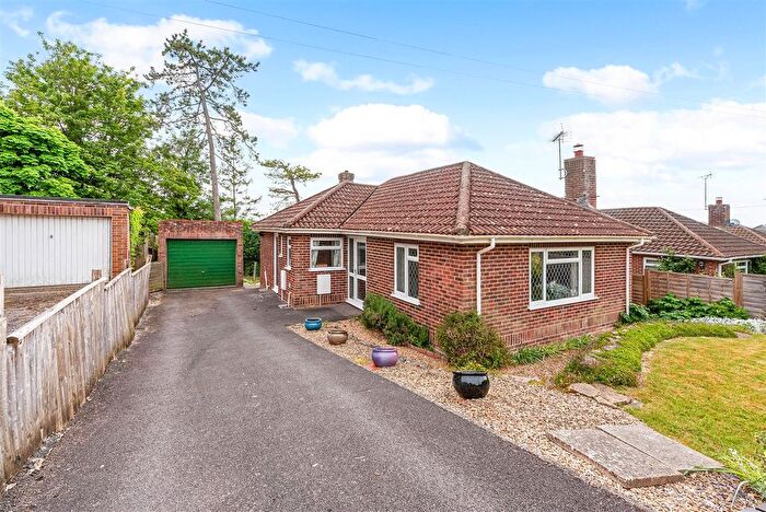 2 Bedroom Detached Bungalow For Sale In Wolversdene Road, Andover, SP10
