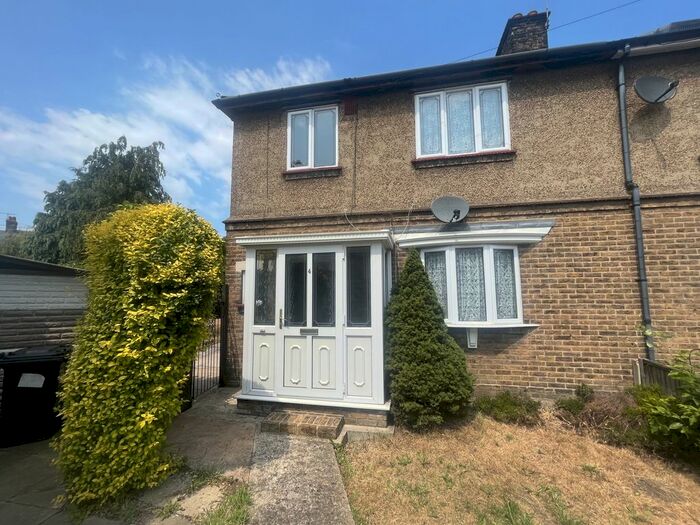 3 Bedroom End Of Terrace House To Rent In The Close, London, E4