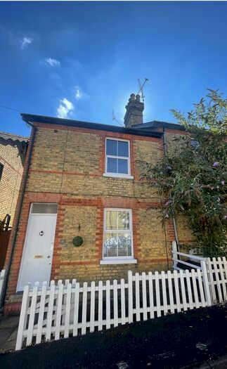 2 Bedroom Property To Rent In Cobden Road, Sevenoaks, TN13