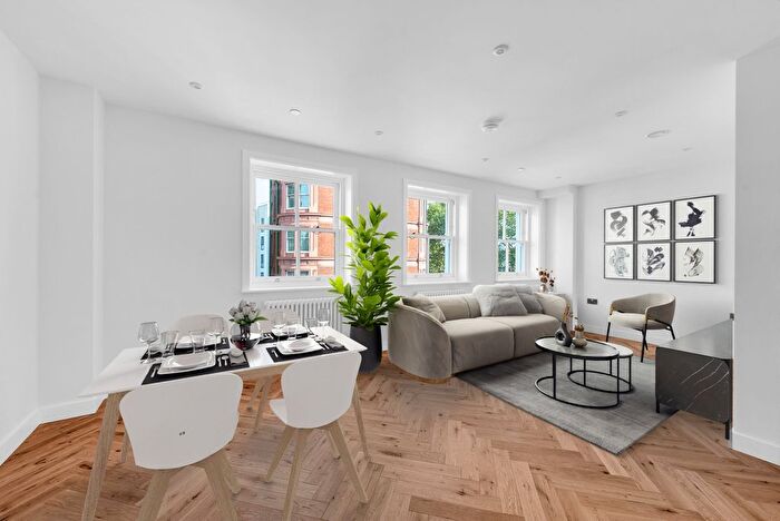 2 Bedroom Flat For Sale In Gray's Inn Road, London, WC1X