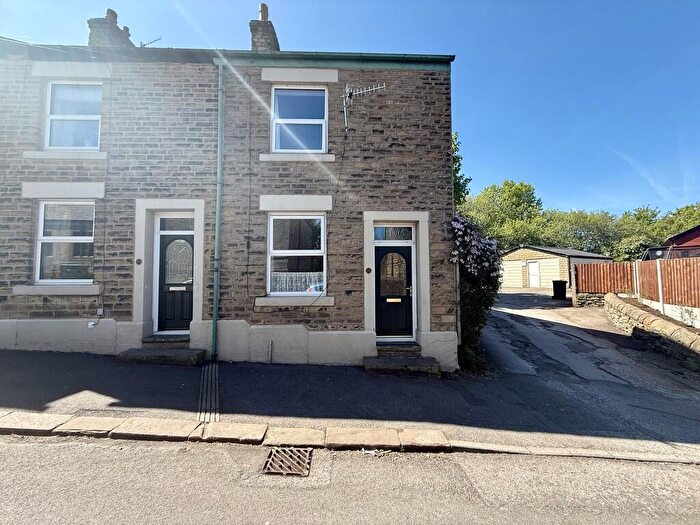 2 Bedroom Semi-Detached House To Rent In St. Marys Road, Glossop, SK13