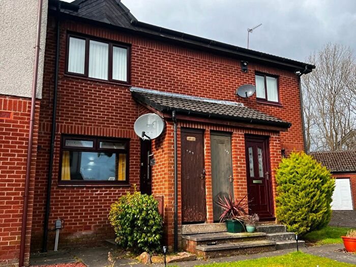 2 Bedroom Flat To Rent In Greenlaw Crescent, Paisley, Renfrewshire, PA1