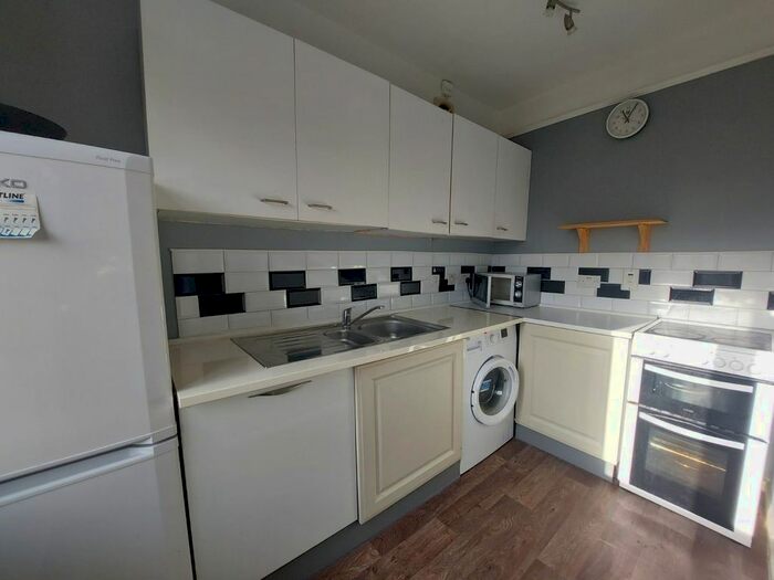 Studio To Rent In Shirley Road, Shirley, Southampton, SO15