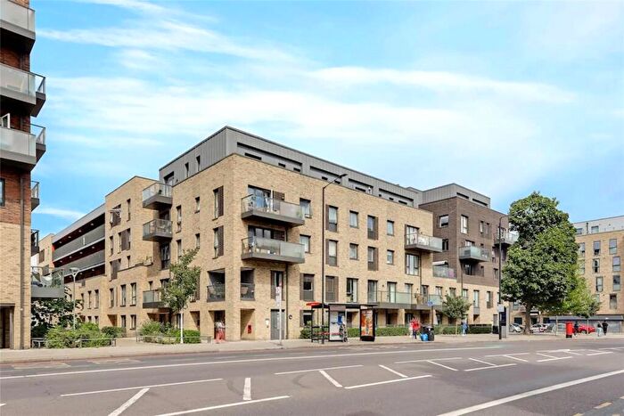 1 Bedroom Apartment For Sale In Carlton Grove, London, SE15
