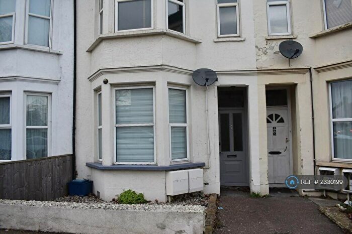 2 Bedroom Flat To Rent In East Street, Southend-On-Sea, SS2