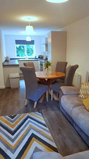 4 Bedroom End Of Terrace House To Rent In Loxley Close, Redditch, B98