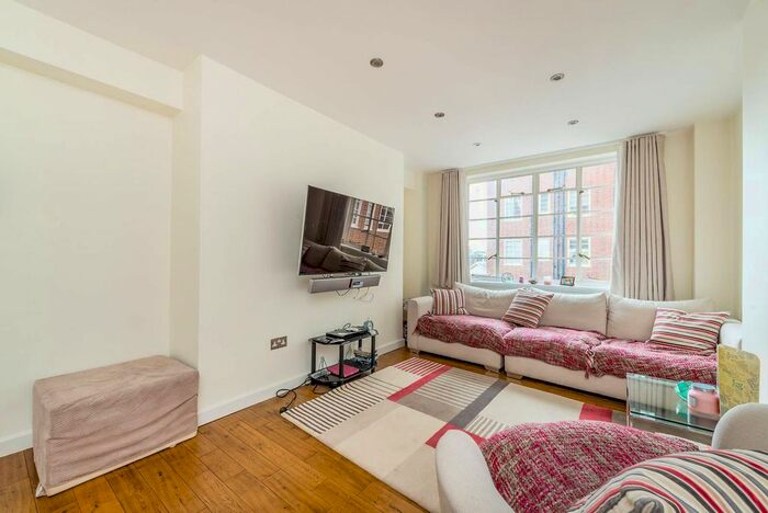 2 Bedroom Flat To Rent In St Petersburgh Place, Notting Hill Gate, London, W2