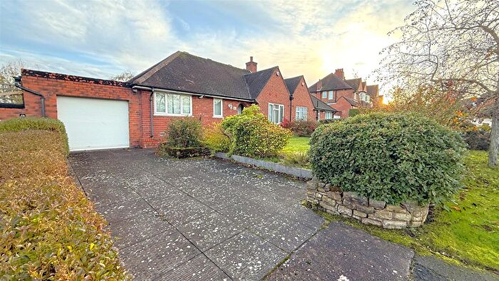 2 Bedroom Semi Detached Bungalow For Sale In Green Meadow Road, Selly Oak Bvt, Birmingham, B29