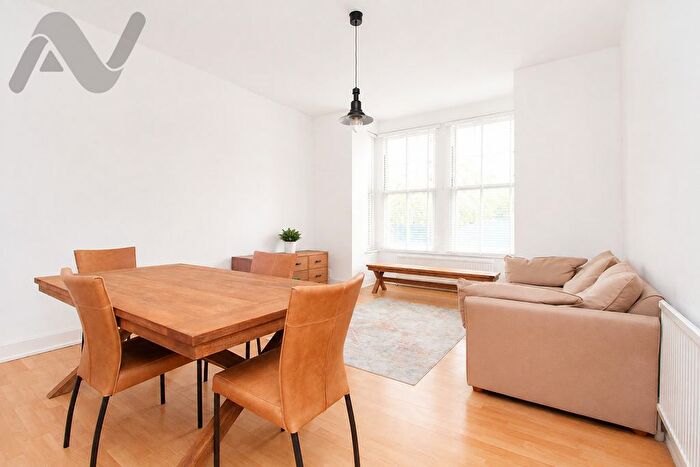 1 Bedroom Flat To Rent In Endymion Road, London, N4