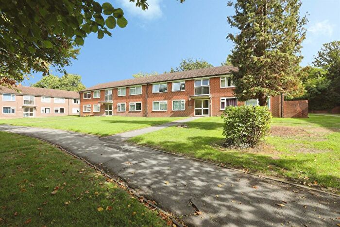 2 Bedroom Apartment For Sale In London Road, East Grinstead, RH19