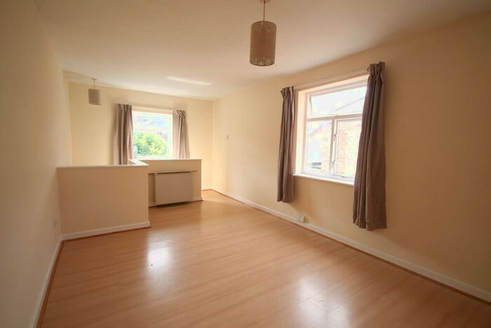 1 Bedroom Ground Flat To Rent In Stretton Road, West End, Leicester, LE3