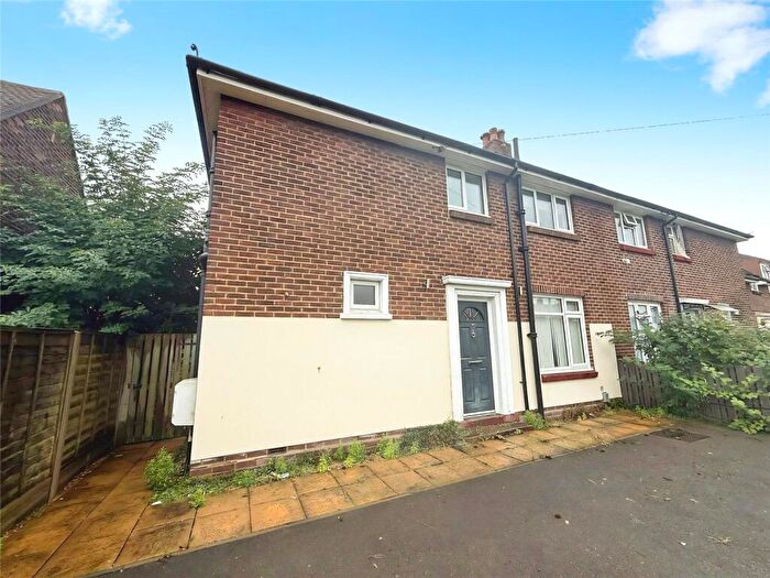 3 Bedroom Semi-Detached House To Rent In Cheltenham Road, Portsmouth, Hampshire, PO6