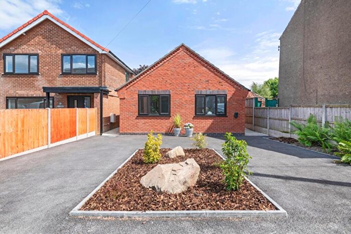 3 Bedroom Detached Bungalow For Sale In Wood Street, Alfreton, DE55