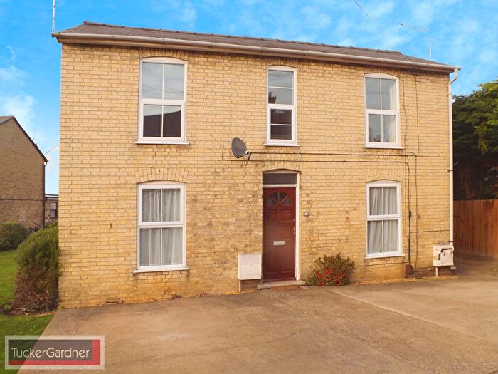 2 Bedroom Flat To Rent In Woollards Lane, Cambridge, CB22