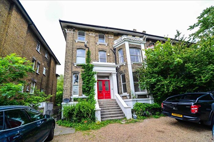 2 Bedroom Apartment To Rent In Vanbrugh Park, London, SE3