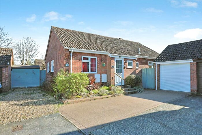 3 Bedroom Bungalow For Sale In Ropes Walk, Blofield, Norfolk, NR13