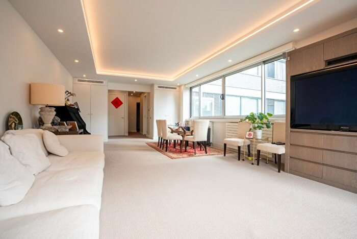 4 Bedroom Apartment To Rent In London House, - Avenue Road, St Johns Wood, NW8