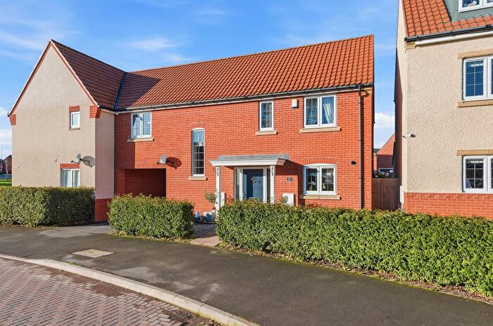 4 Bedroom Semi-Detached House For Sale In Whinfell Road, Chesterfield, S41