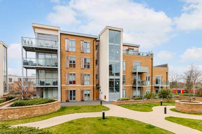 1 Bedroom Flat To Rent In Blagrove Road, Teddington, TW11