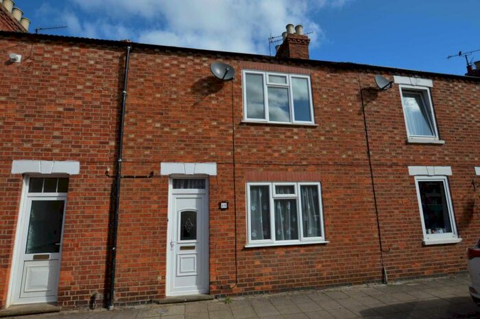 2 Bedroom Terraced House To Rent In St Marys Street, New Bradwell, MK13