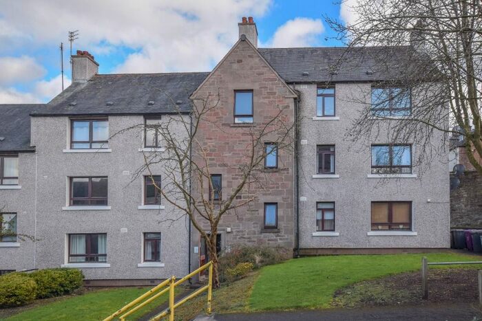 2 Bedroom Flat To Rent In Goosecroft, Forfar, Angus, DD8