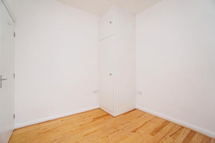 2 Bedroom Flat To Rent In Blakeney Road, Crookes, Sheffield, S10